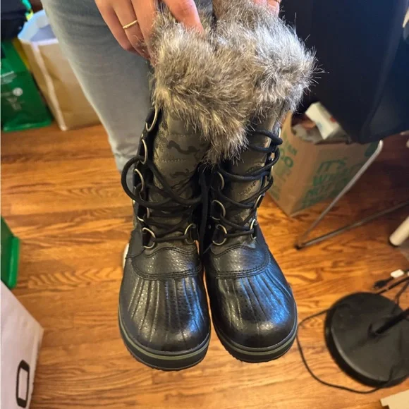 Sorel Women's Winter Boots - Picture 3 of 11